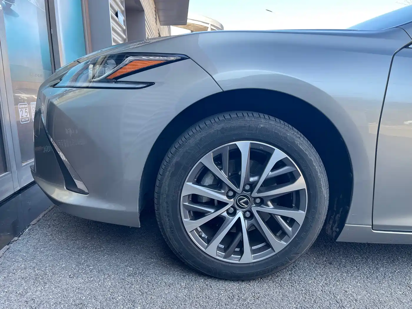 Lexus ES 2022 200 Excellence Edition фото 12