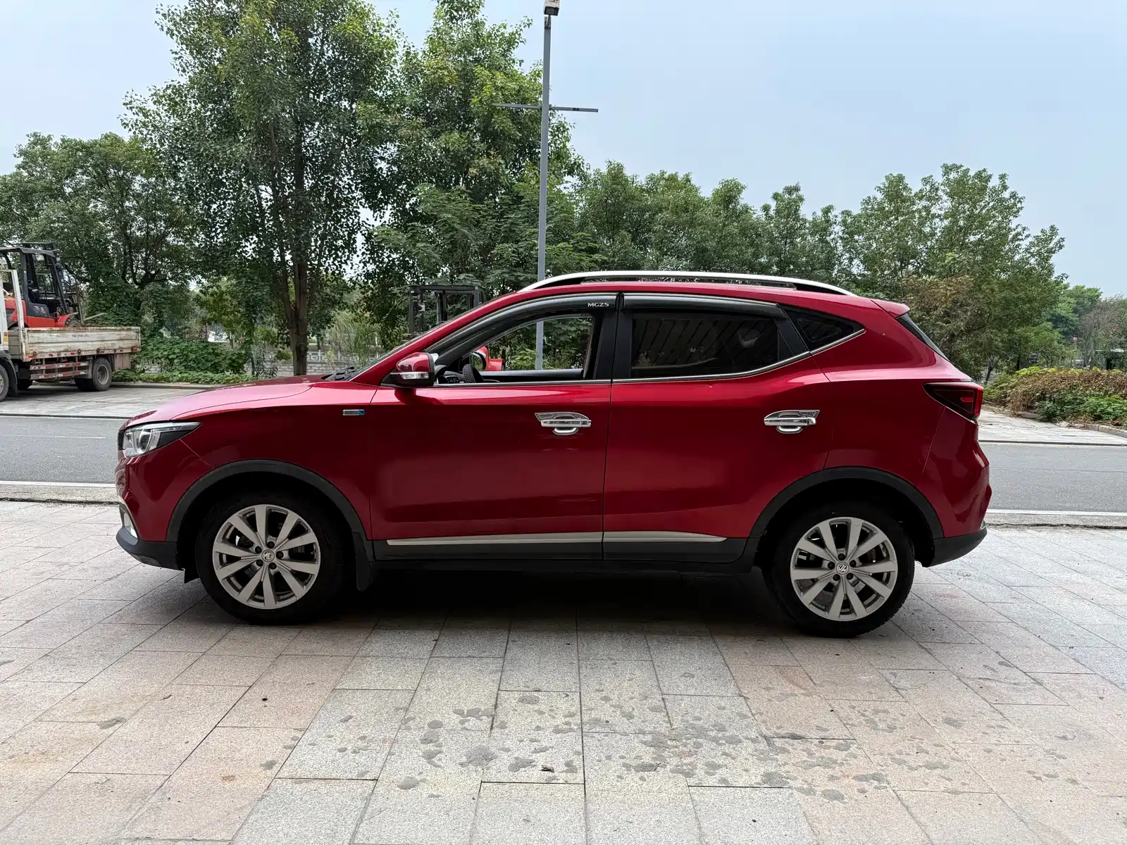 Photo 4 - MG ZS