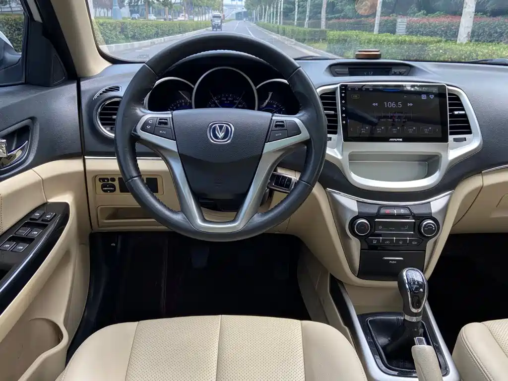 Changan Eado 2015 2015 1.6L Manual Luxury China V