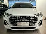 Photo 2 - Audi Q3