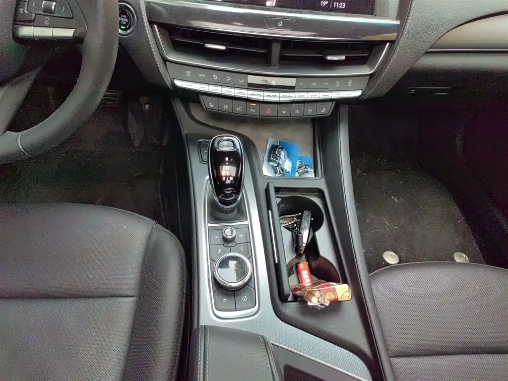 Cadillac CT5 2022 28T Luxury (Standard) фото 10