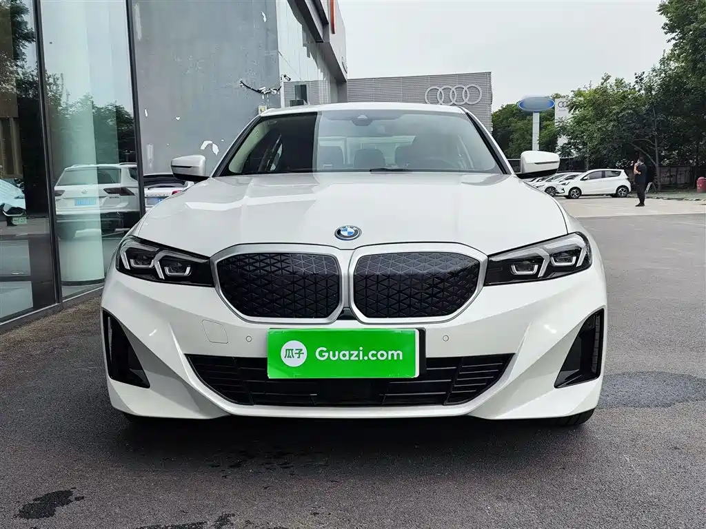 BMW i3 2025 eDrive 35 L фото 3