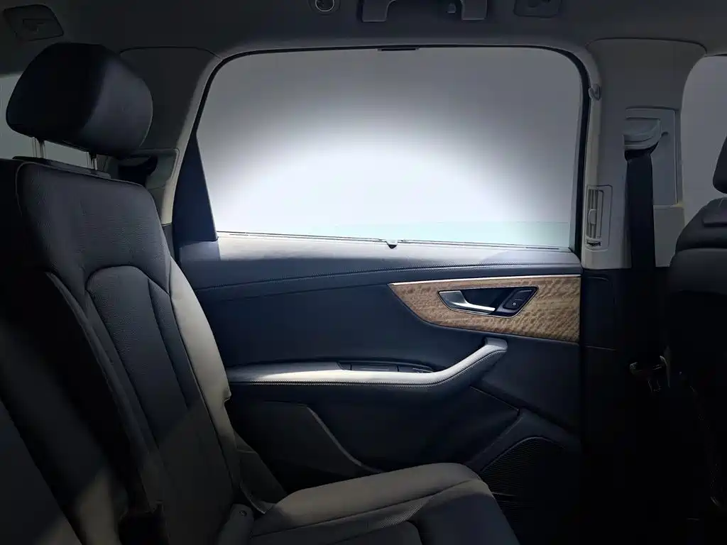 Photo 15 - Audi Q7