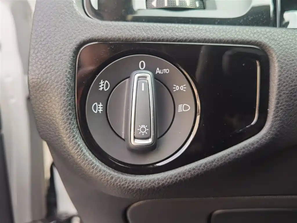 Volkswagen Golf 2015 1.4TSI Automatic Flagship фото 14