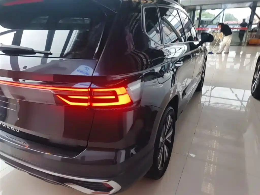 Volkswagen Tharu 2023 300TSI 2WD Bright Moon Edition фото 8
