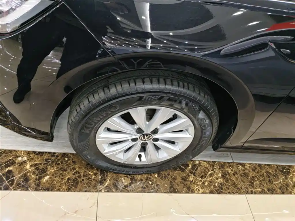 Volkswagen Lavida 2025 New Edge 1.5L Outstanding New Ease фото 23