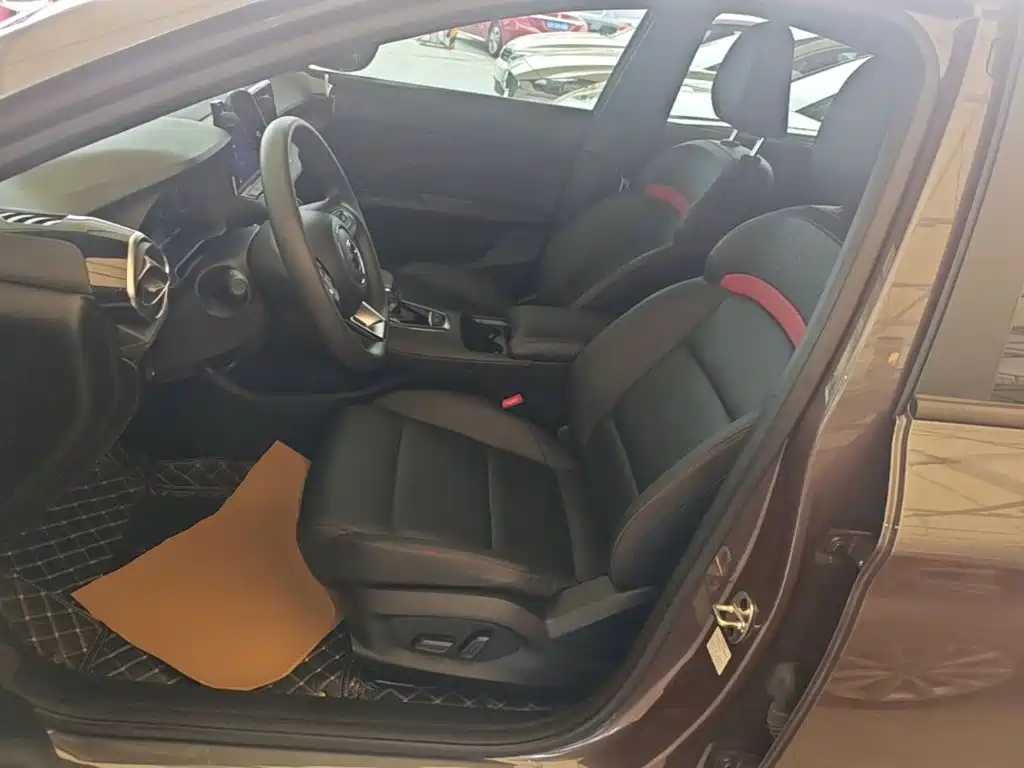 MG MG5 2025 2025 300TGI Global Flagship
