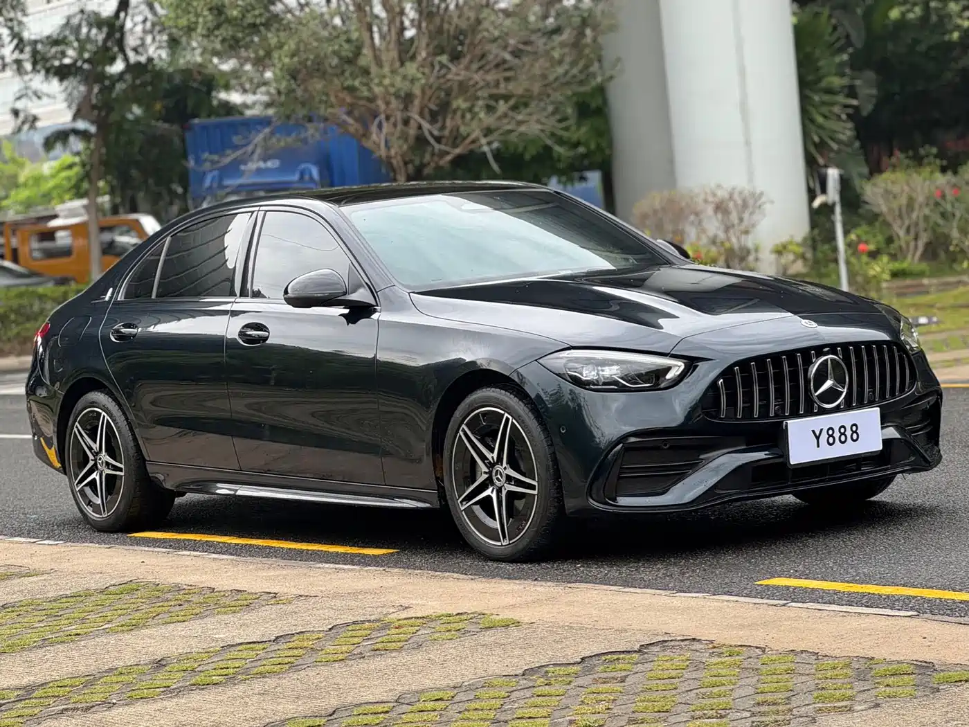 Mercedes-Benz C-Class 2023 Facelift C 260 L Night Sport Edition фото 3