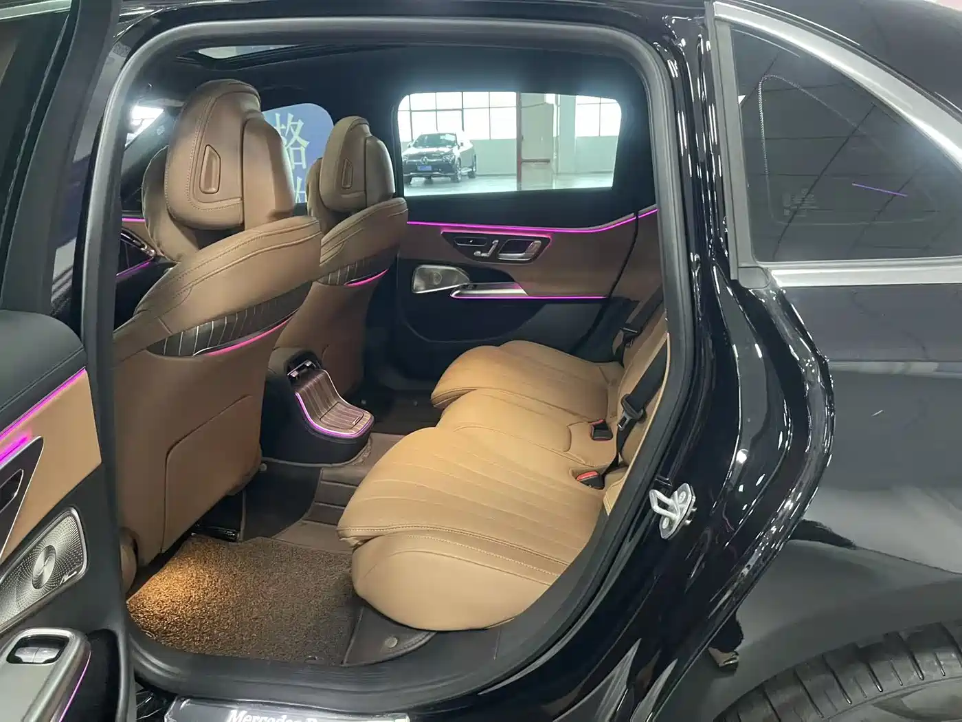 Mercedes-Benz E-Class 2025 E 300 L Luxury фото 5