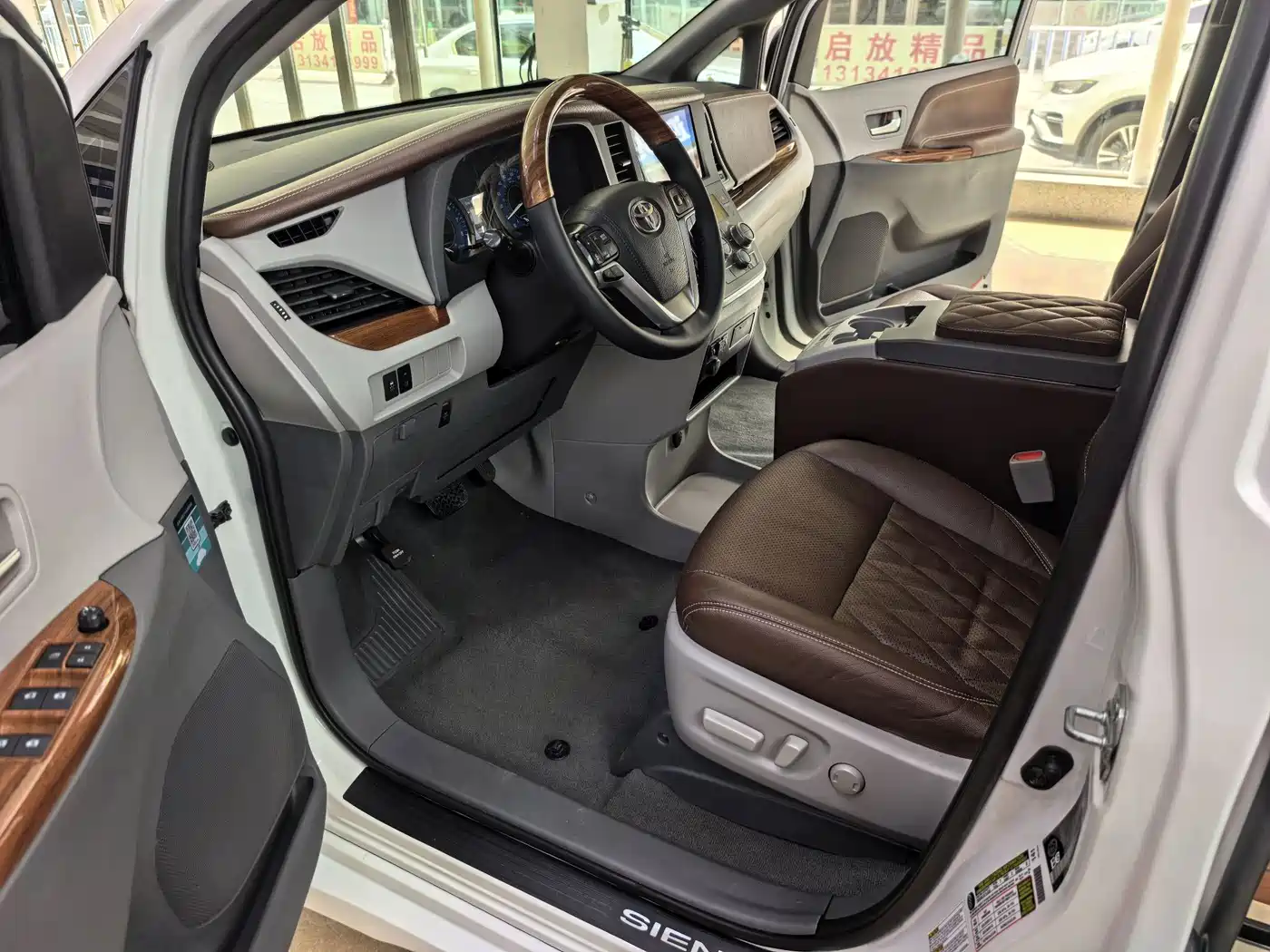 Toyota Sienna 2019 2015 3.5L 4WD L