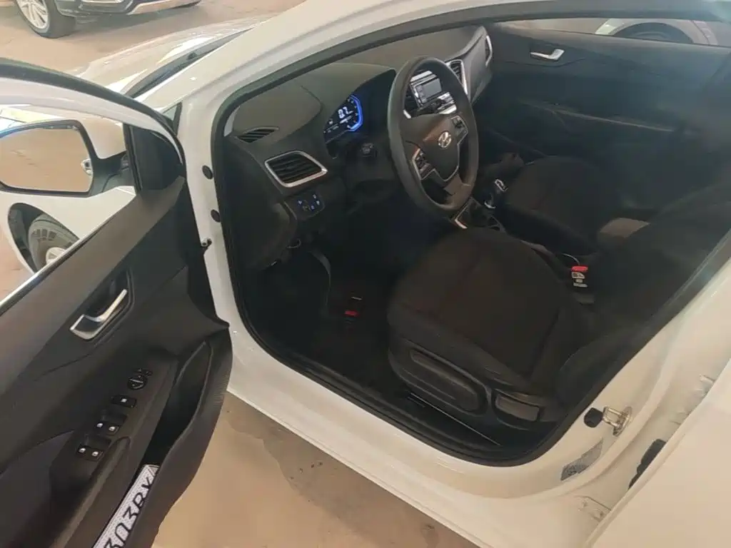Hyundai Verna 2020 2020 1.4L Manual GLS Cool Edition