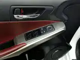 Фото 9 - Lexus IS