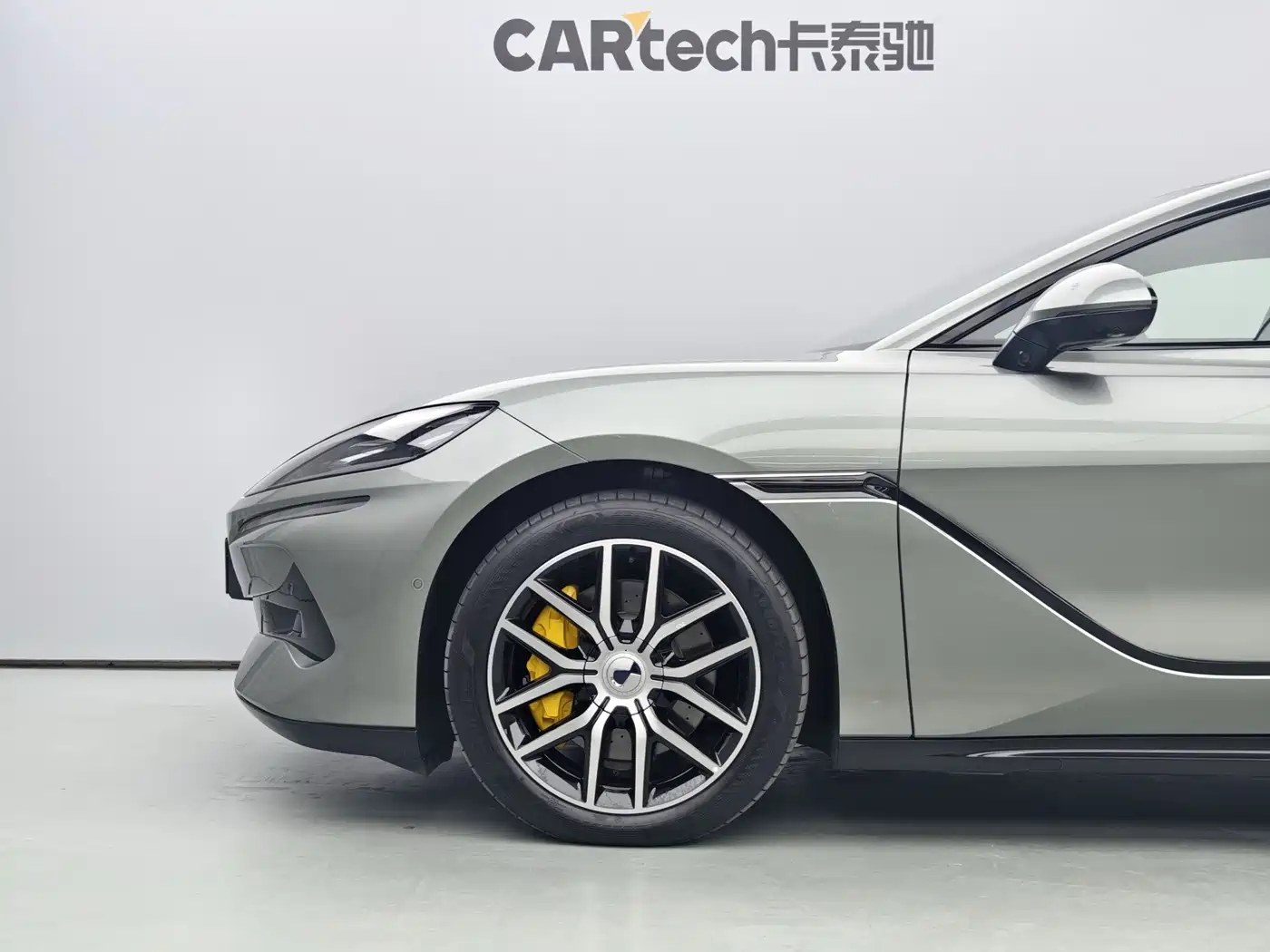 Denza Z9GT 2026 2024 Model 1100 AWD Max Edition