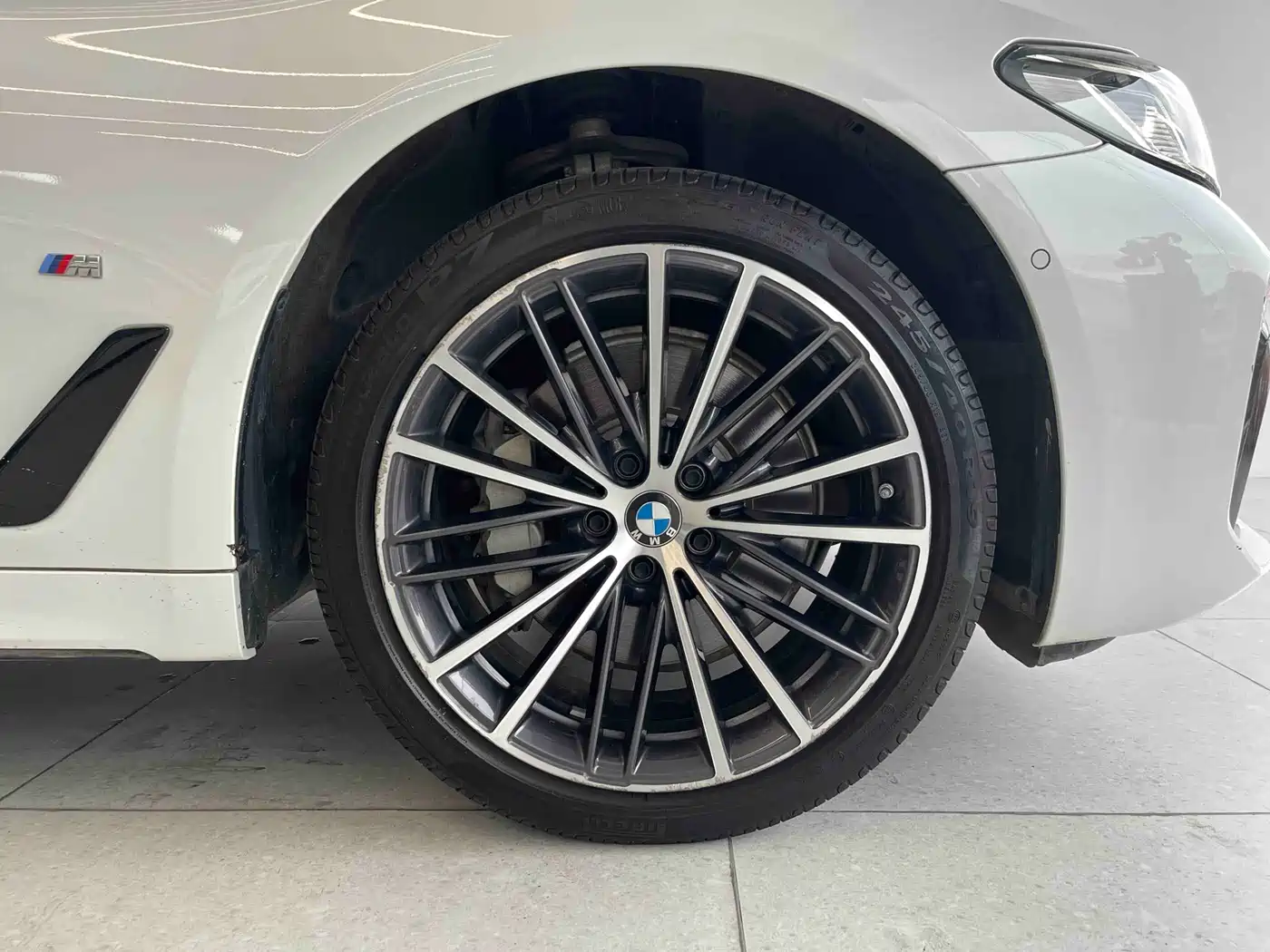 BMW 5 Series 2023 Facelift 530Li Leading M Sport Package фото 8