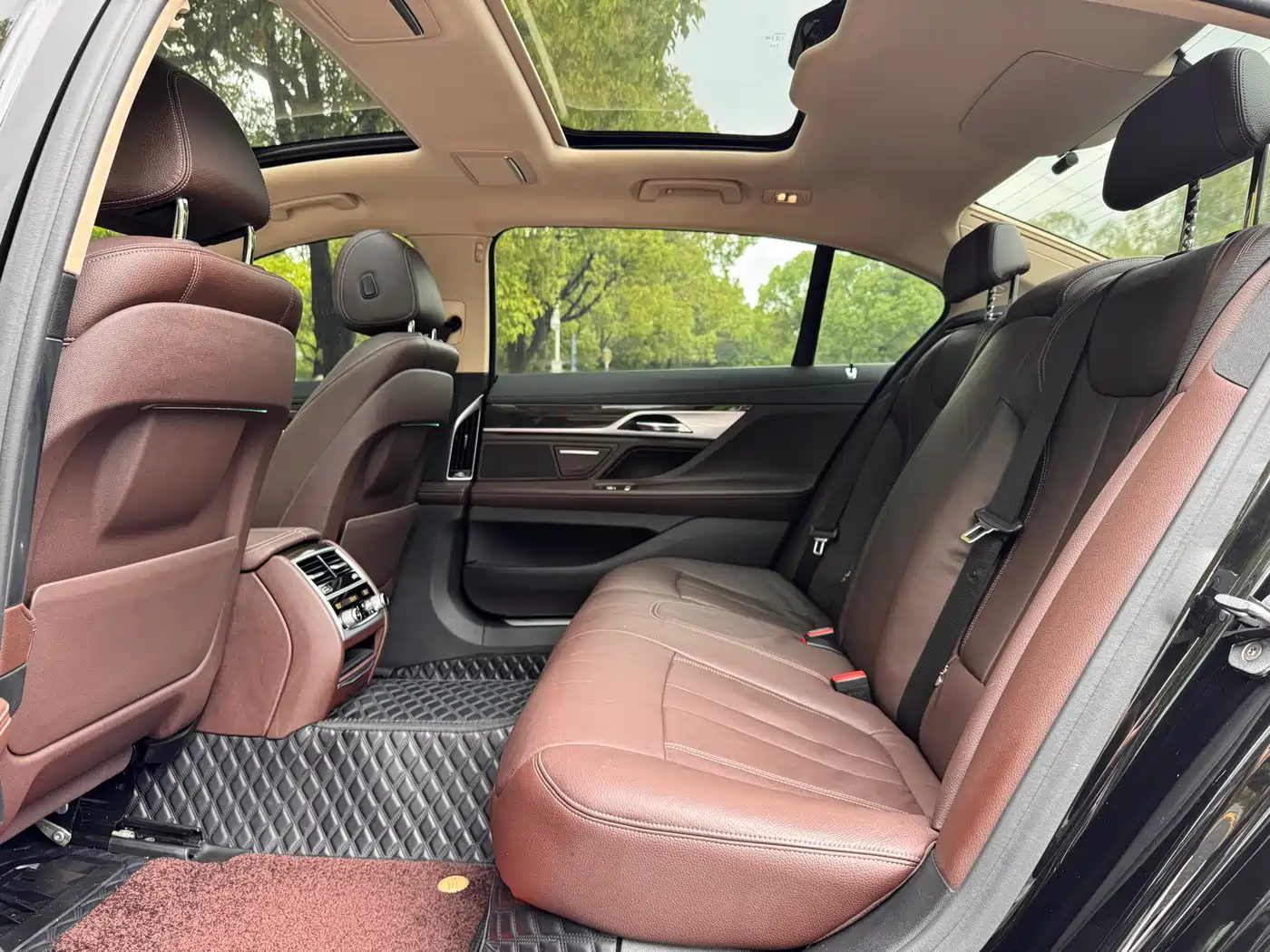 BMW 7 Series 2018 730Li Leading Type Excellence Package фото 6