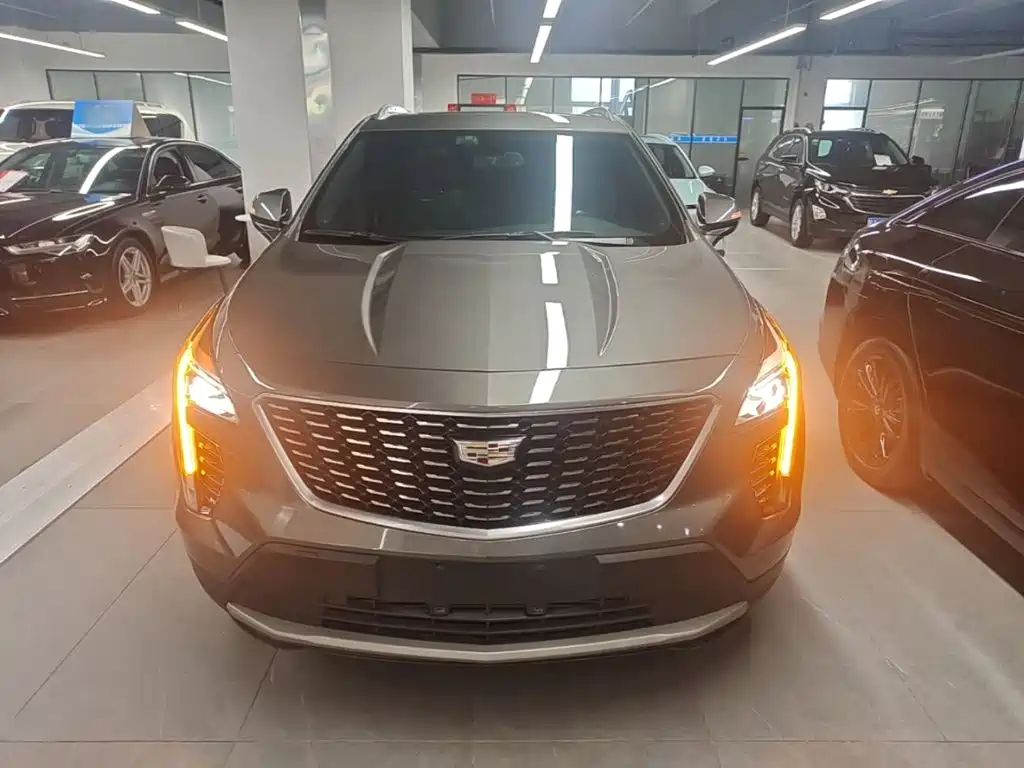 Cadillac XT4 2019 2018 28T FWD Leading Edition