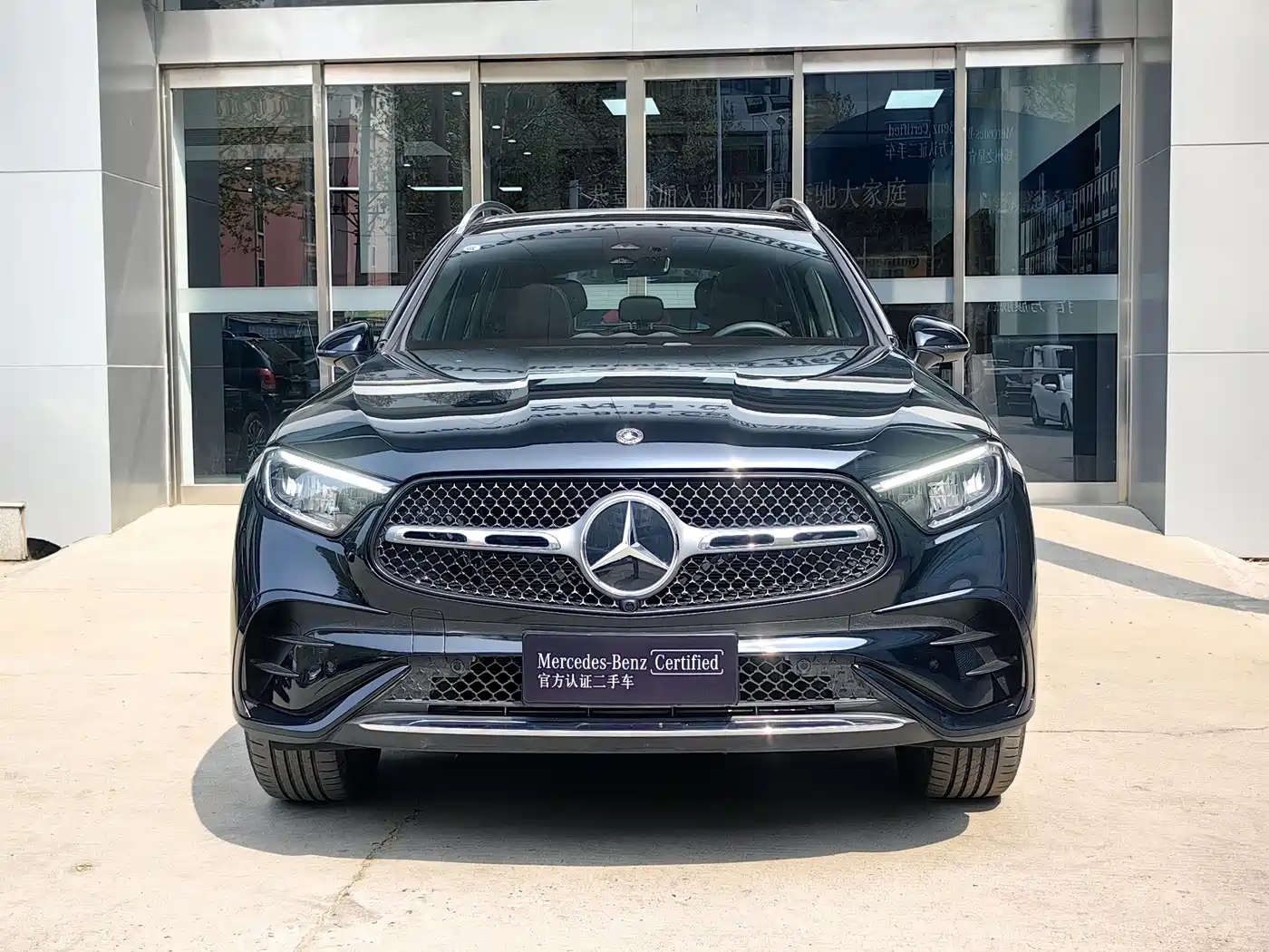 Mercedes-Benz GLC 2024 GLC 260 L 4MATIC Luxury 5-seater фото 2