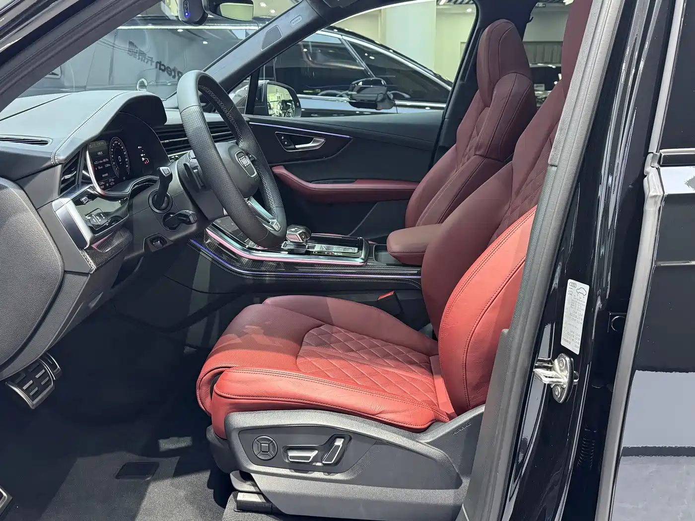 Audi SQ7 2024 2024 4.0 TFSI Dark Knight Edition