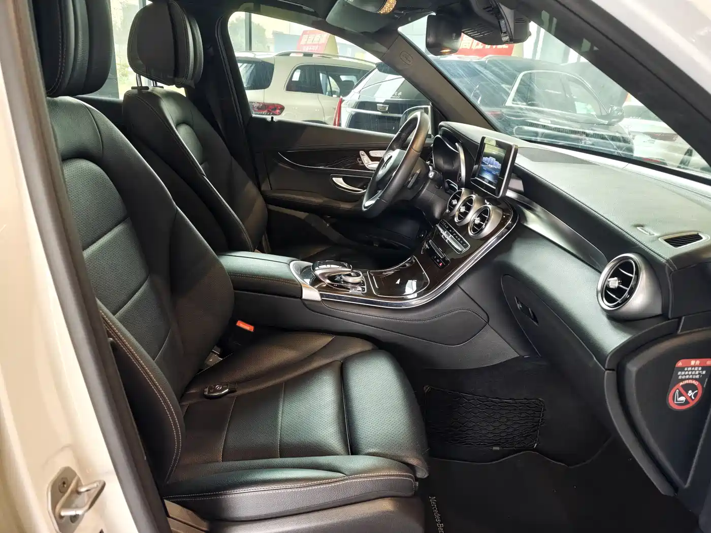 Mercedes-Benz GLC 2016 GLC 260 4MATIC Luxury фото 15