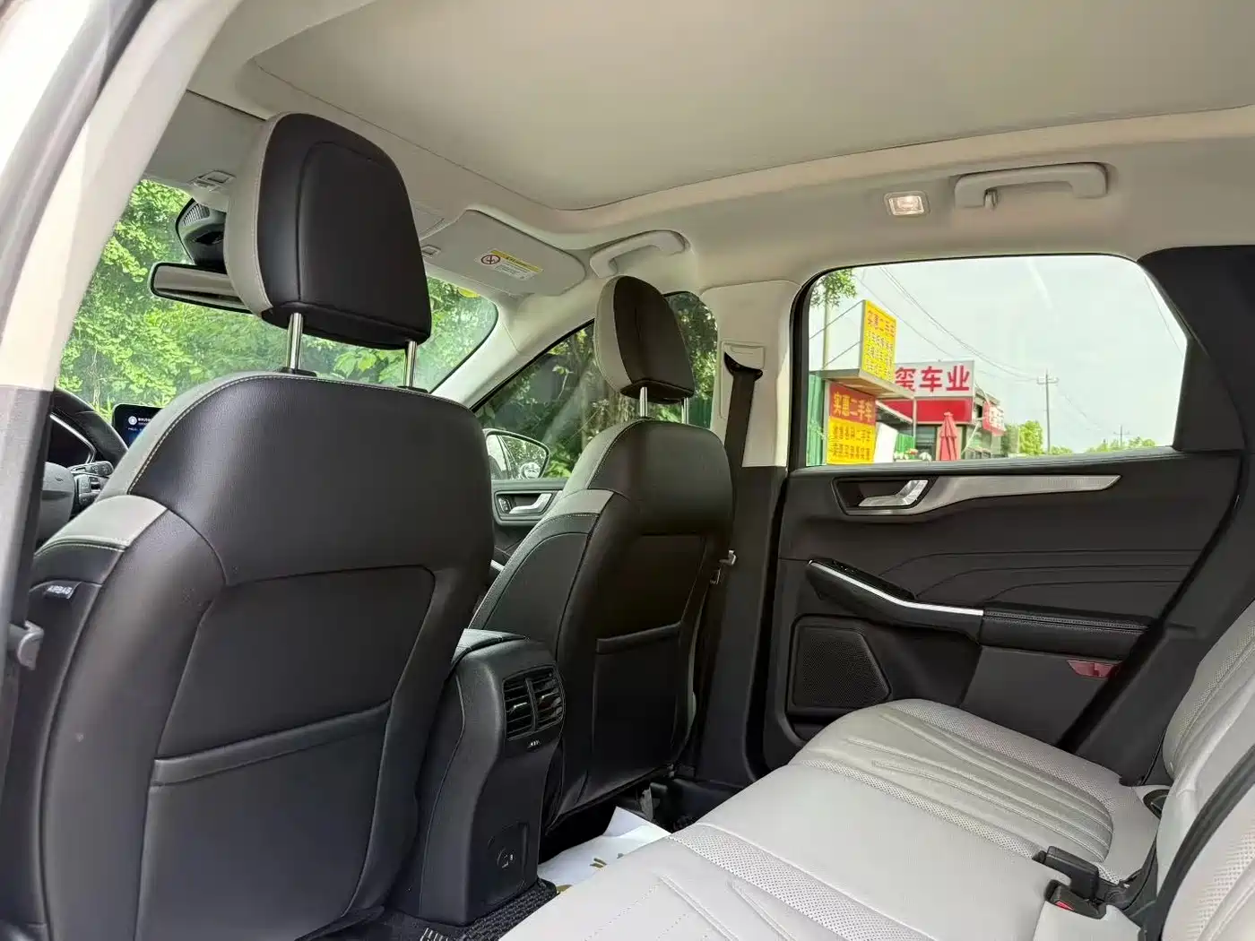 Ford Escape 2020 EcoBoost 245 AWD Premium Edition фото 6