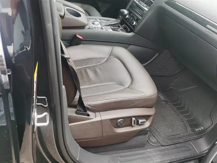 Audi Q7 2014 35 TFSI Sport фото 8