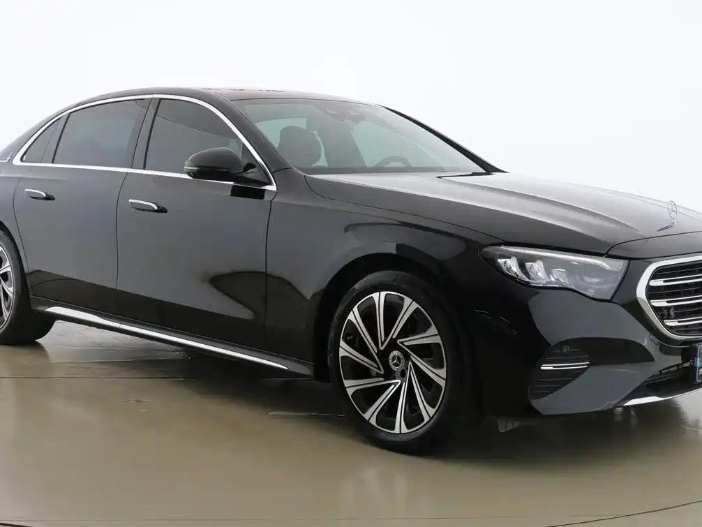 Mercedes-Benz E-Class 2024 Model E 300 L Luxury фото 3