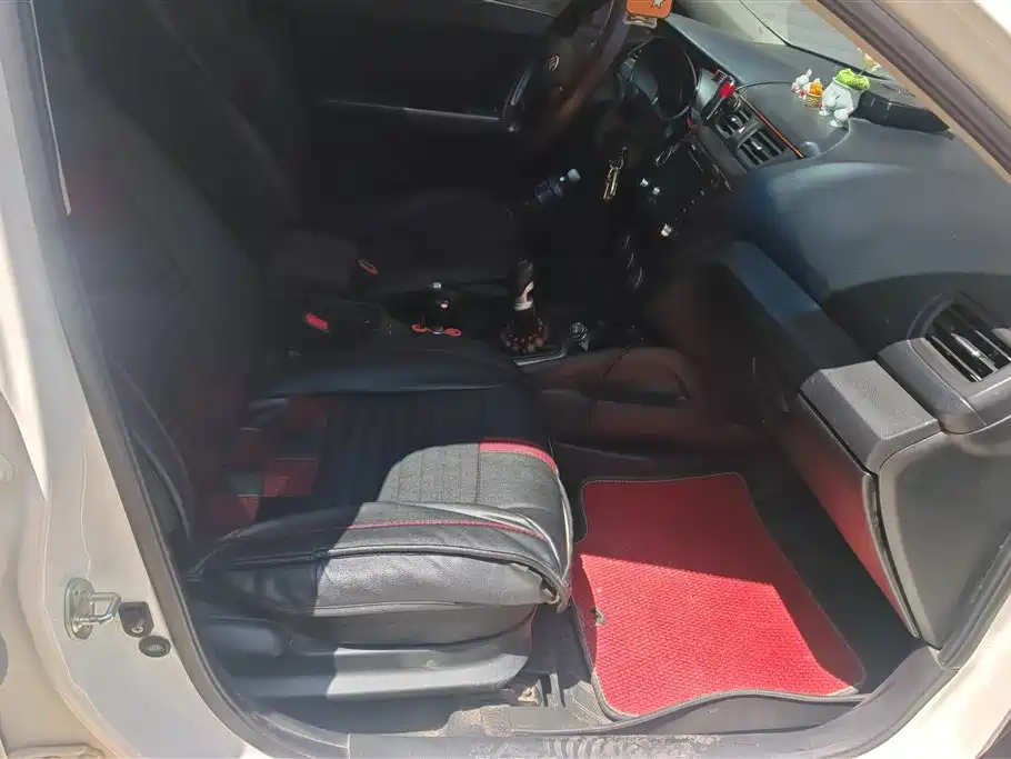 Kia K2 2015 Sedan 1.4L MT GLS фото 8