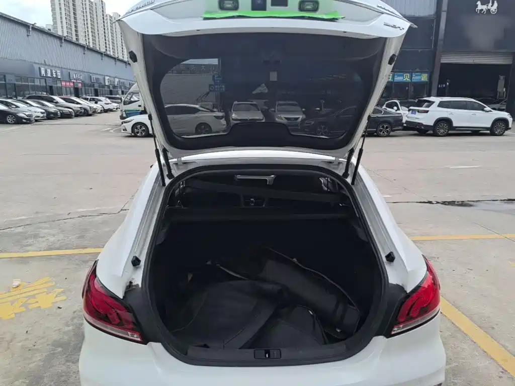 MG MG6 2018 2017 20T Automatic Luxury Smart Connect Version (China V)