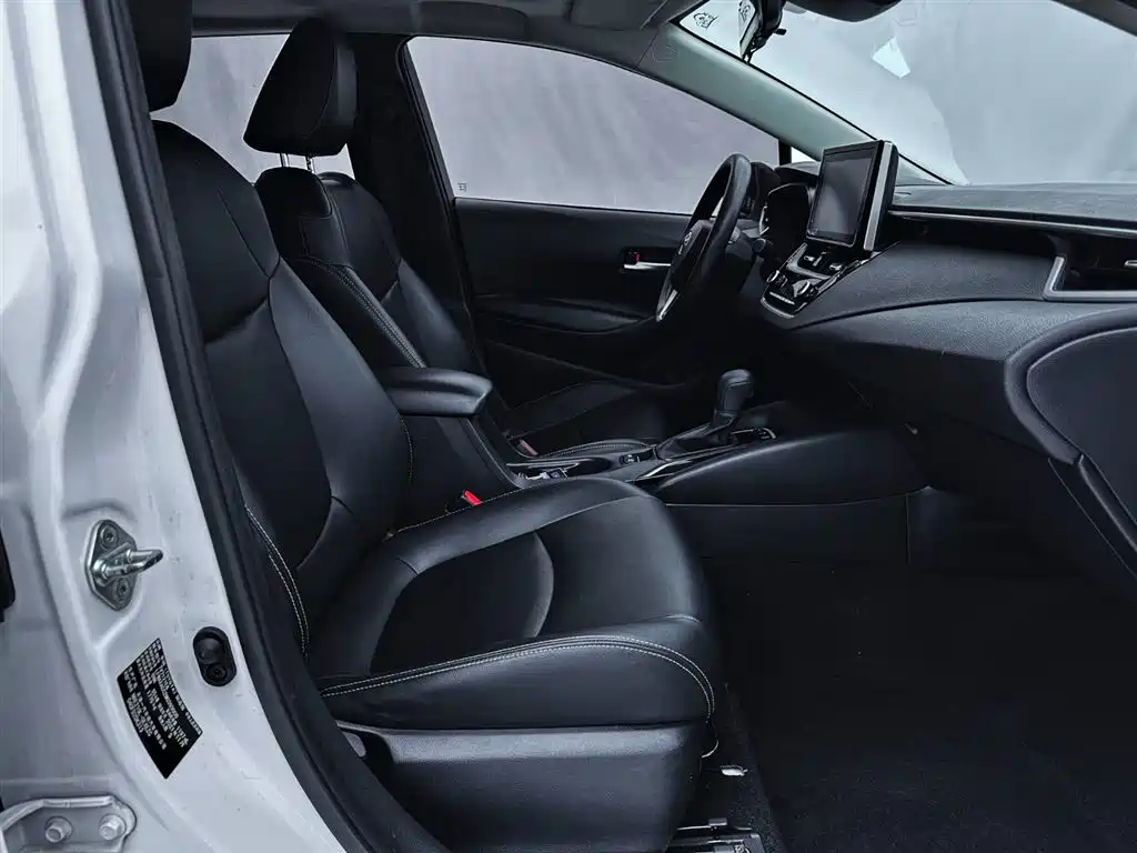 Toyota Corolla 2021 1.2T S-CVT Elite PLUS Edition фото 14