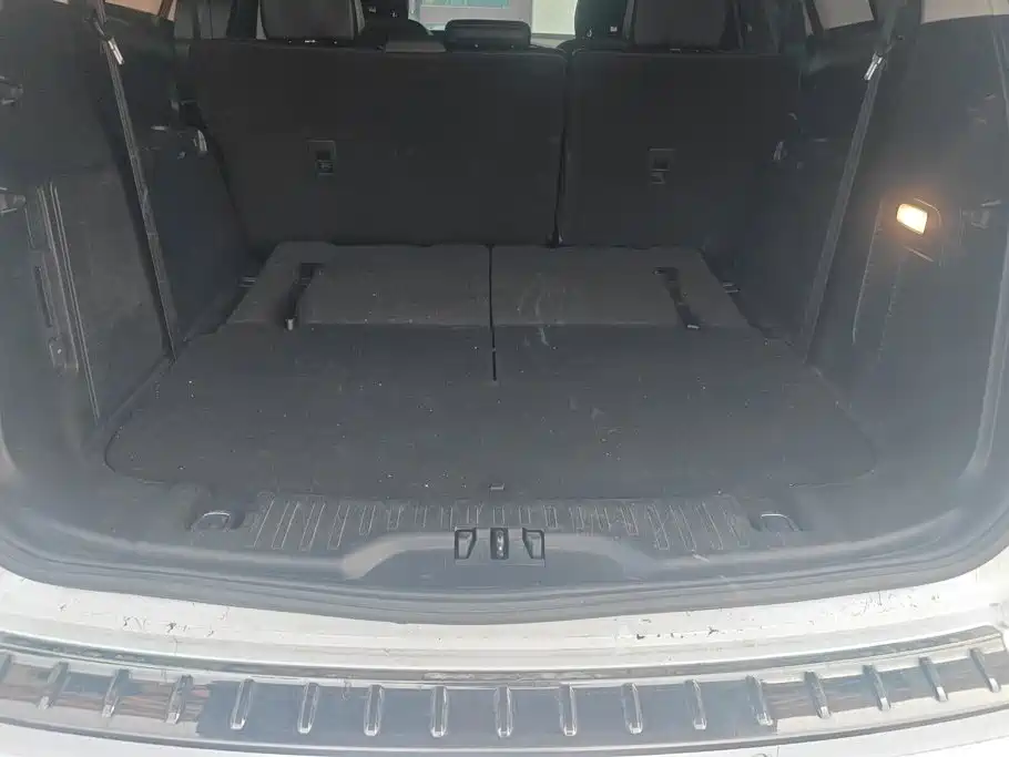 Фото 4 - Ford Edge