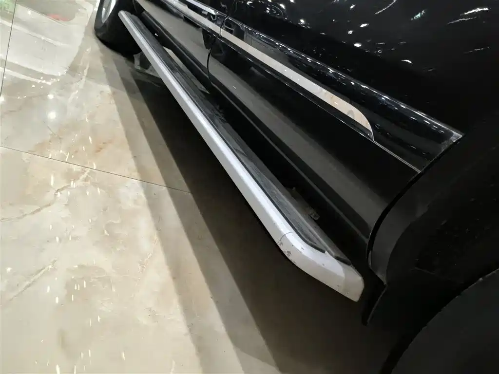 Фото 21 - Volkswagen Touareg