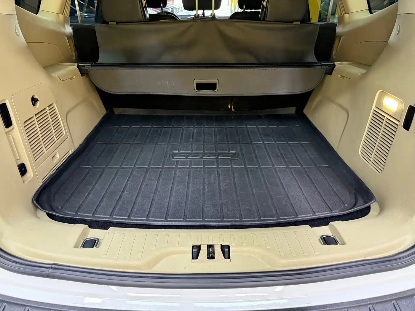 Photo 23 - Ford Edge