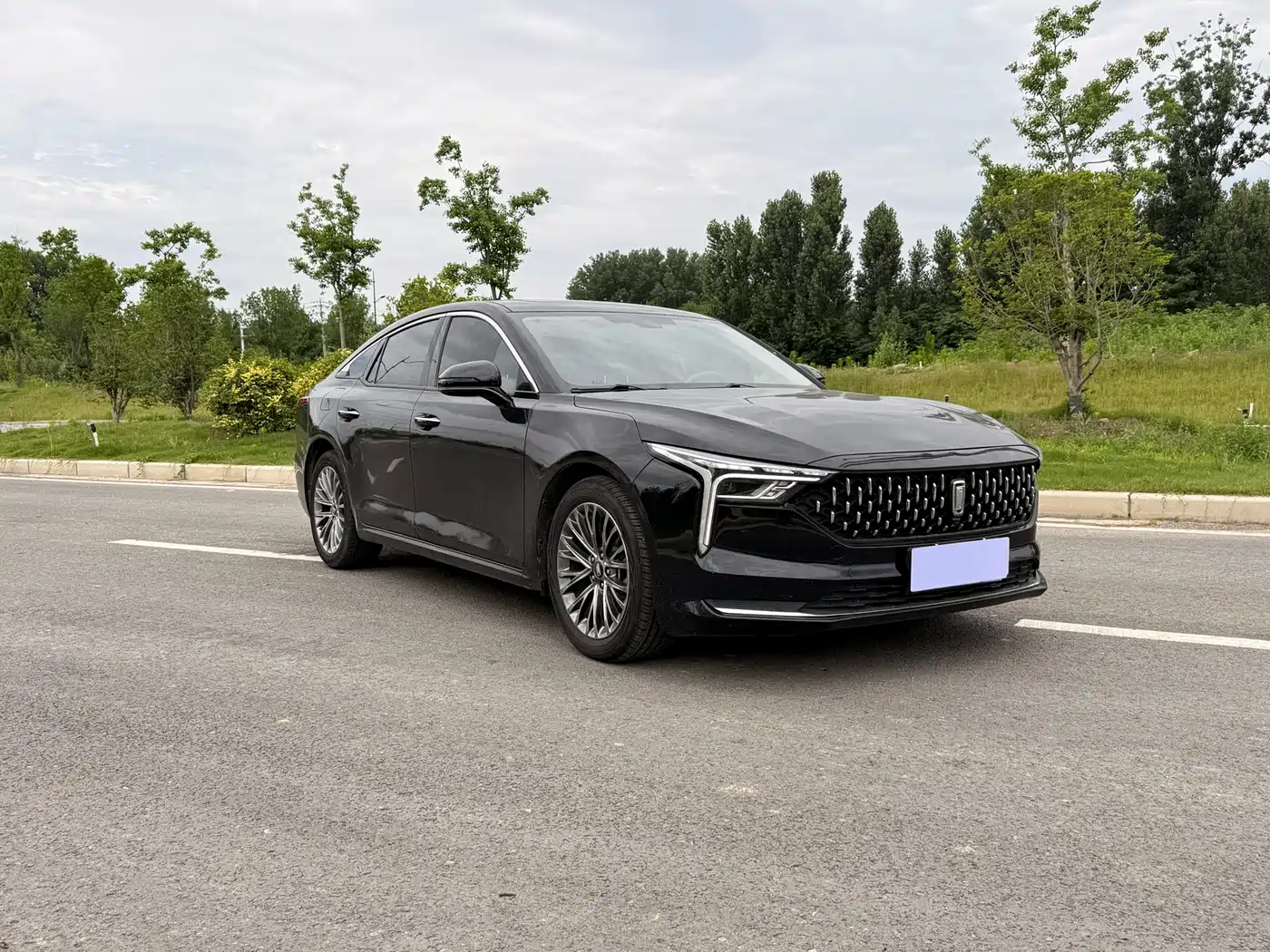 Фото 3 - Besturn B70