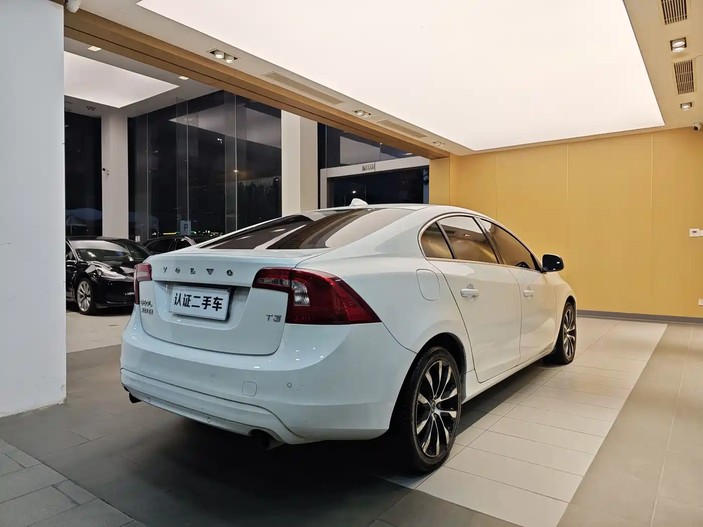 Фото 28 - Volvo S60