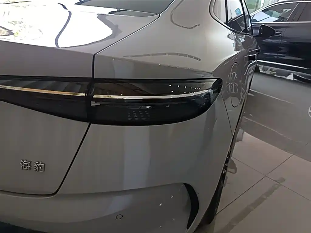 BYD Seal 2025 650 Long Range фото 8