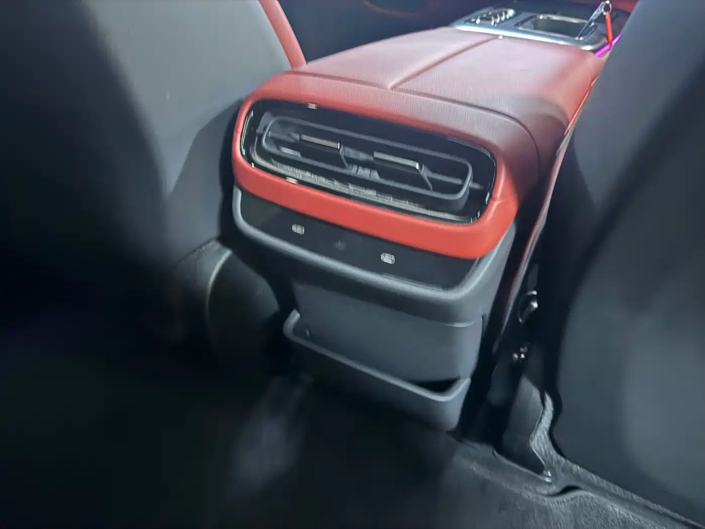Xiaomi Auto Xiaomi SU7 2024 RWD Long Range Intelligent Driving Edition фото 12