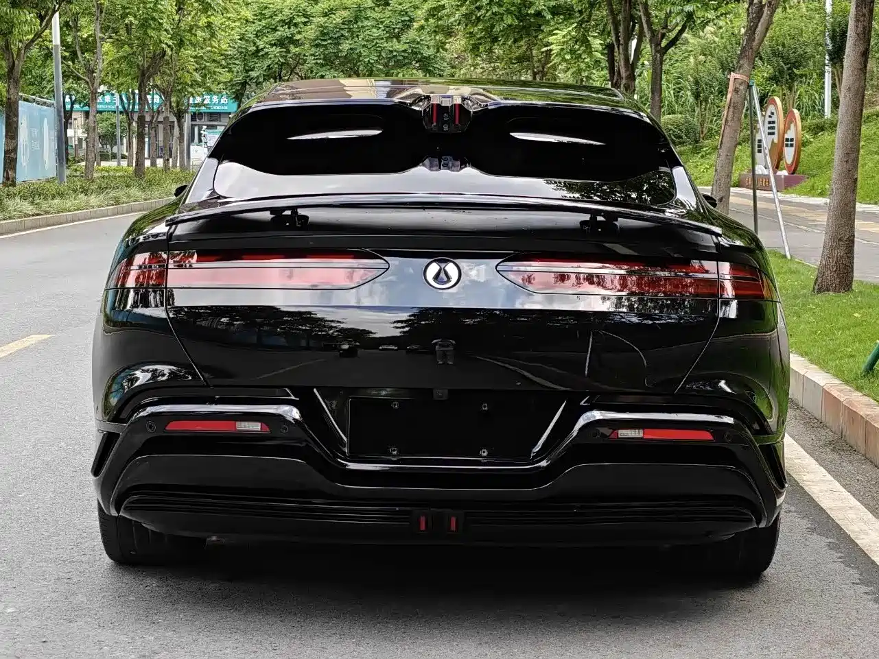 Denza Z9GT 2025 2024 Model 1100 AWD Max Edition