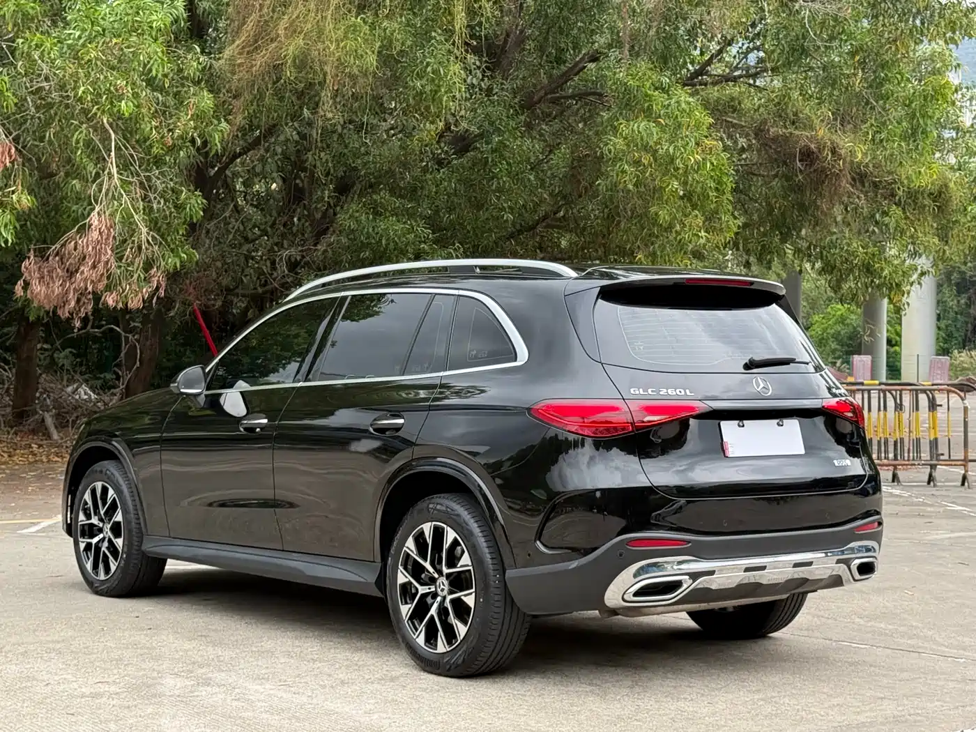 Mercedes-Benz GLC 2024 GLC 260 L 4MATIC Luxury 5-seater фото 14