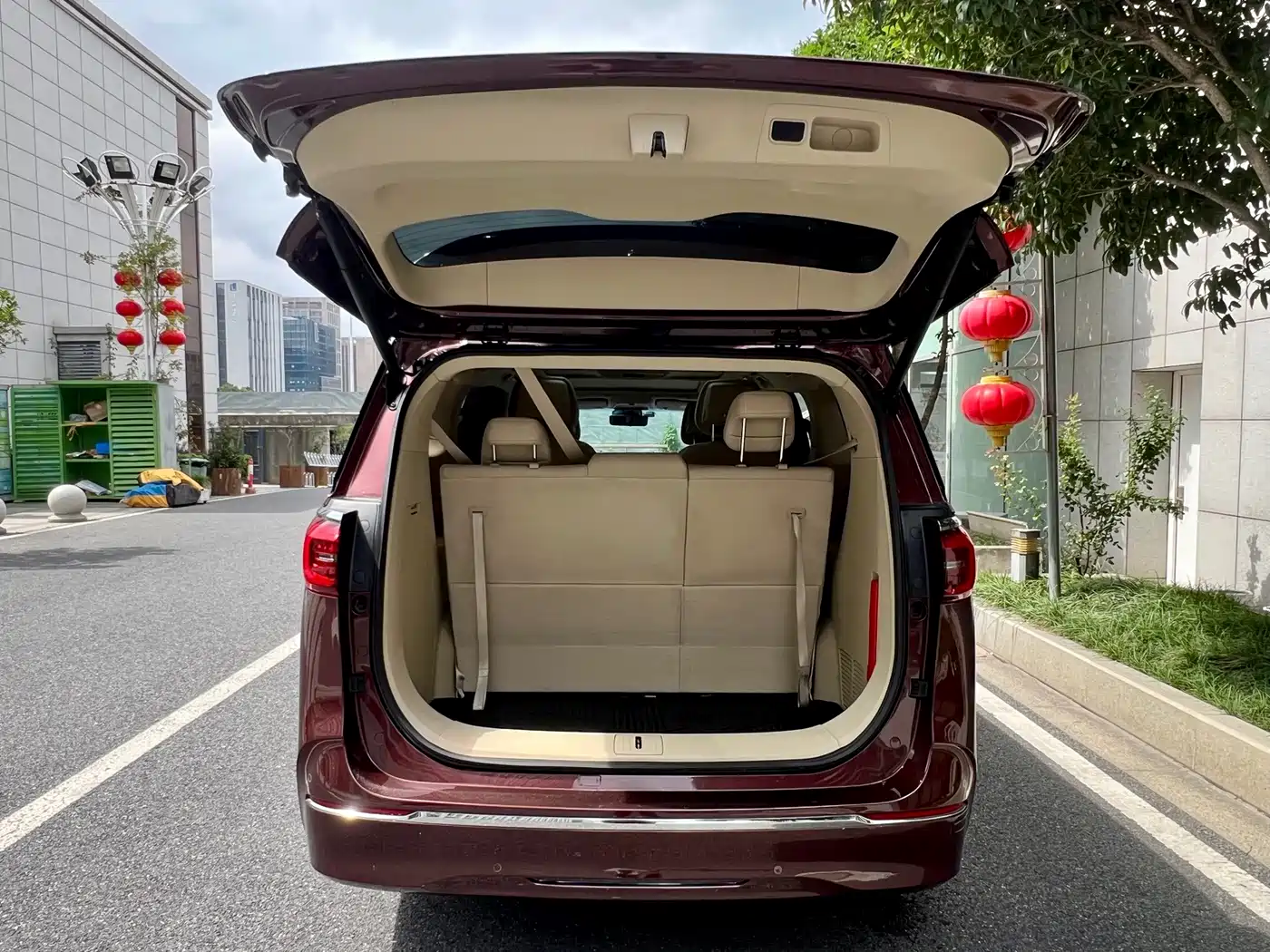 Photo 8 - Buick GL8