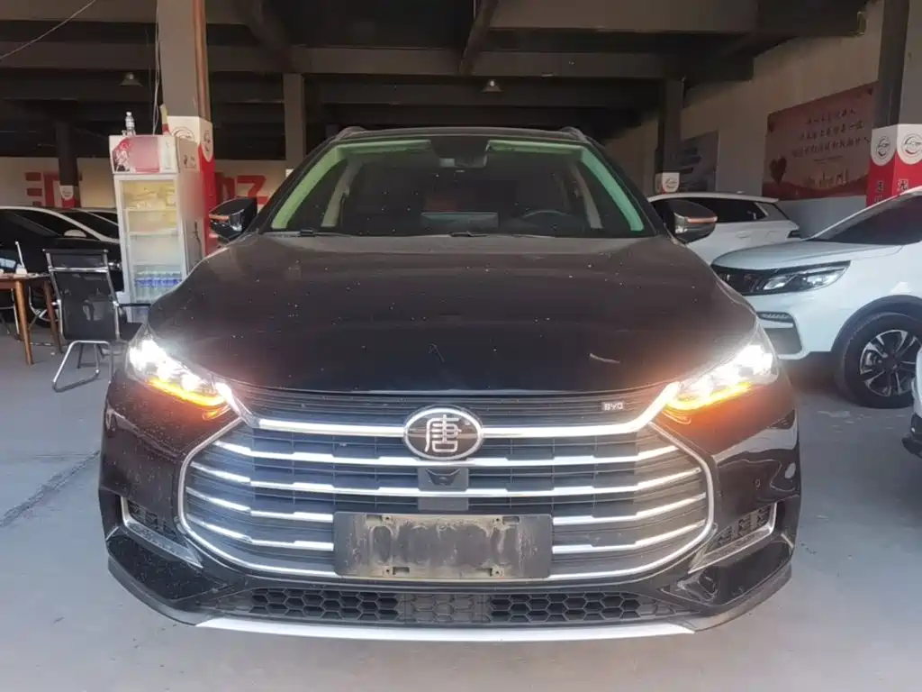 BYD Tang 2020 2019 2.0T Automatic Smart Connect Luxury 5-seater China VI