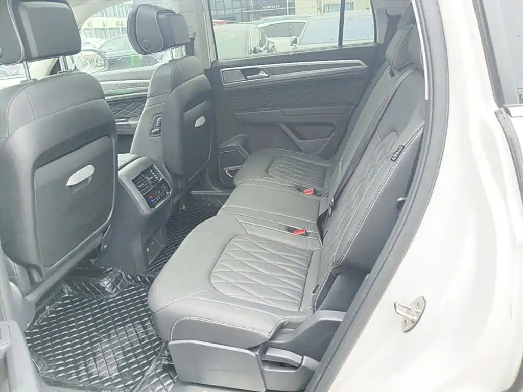 VOLKSWAGEN TOURANG