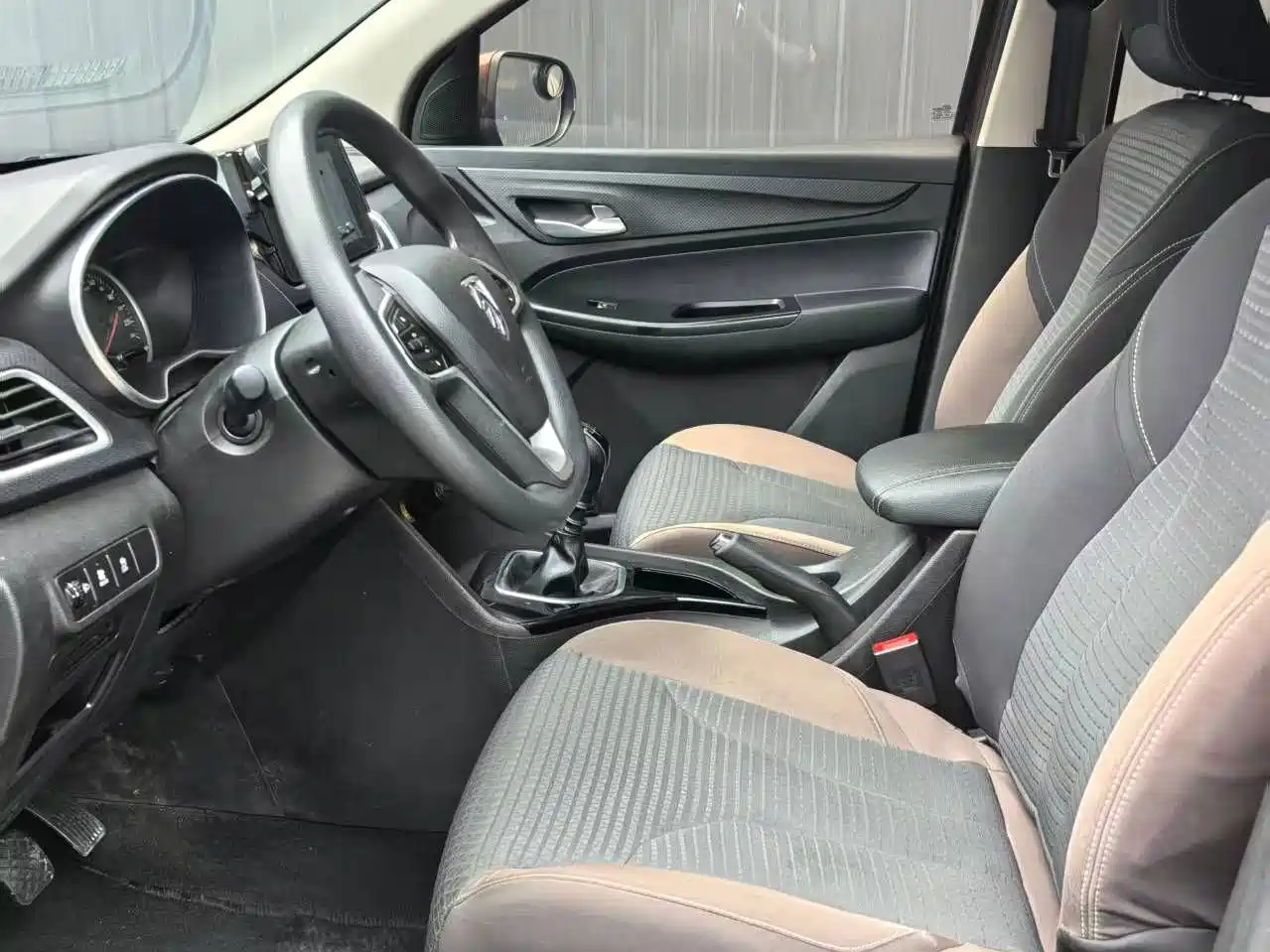 Baojun 730 2020 2019 1.5L Manual Fashion Edition 7-Seater China VI