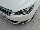 Фото 24 - Peugeot 308S