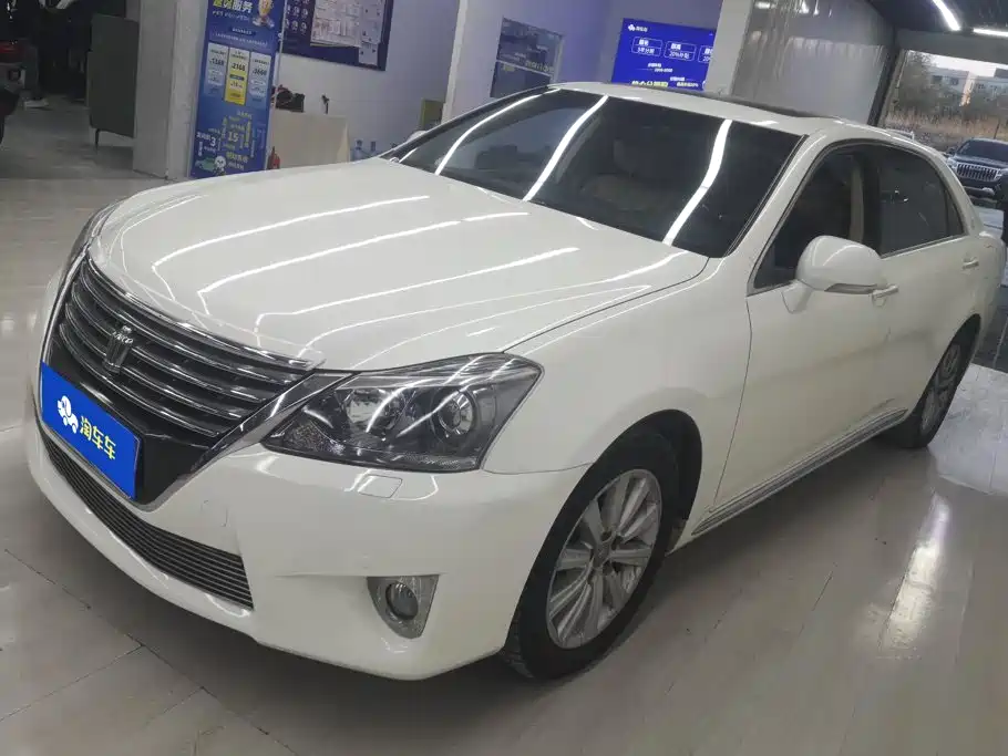 Toyota Crown 2012 — пригон из Китая
