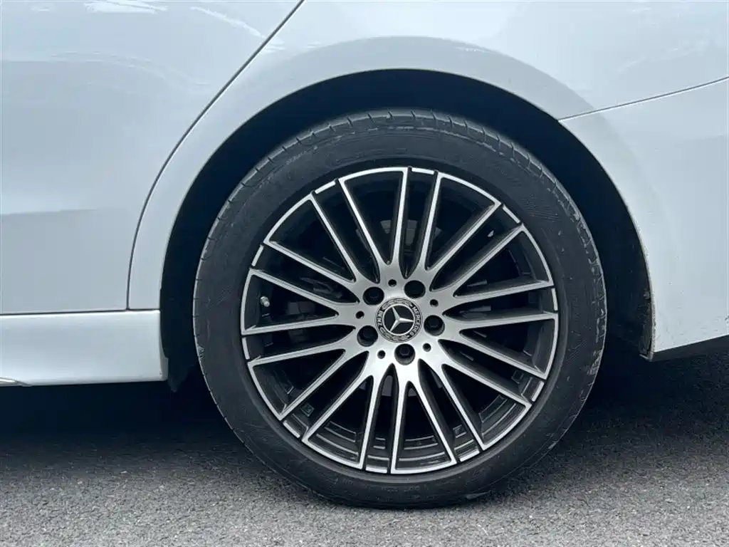 Mercedes-Benz C-Class 2023 Facelift II C 260 L Sport Edition фото 17