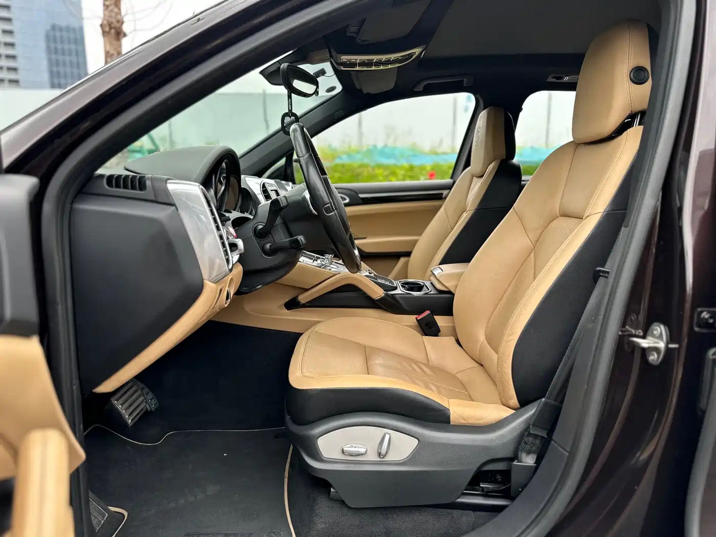 Porsche Cayenne 2014 Cayenne Platinum Edition 3.0T фото 23