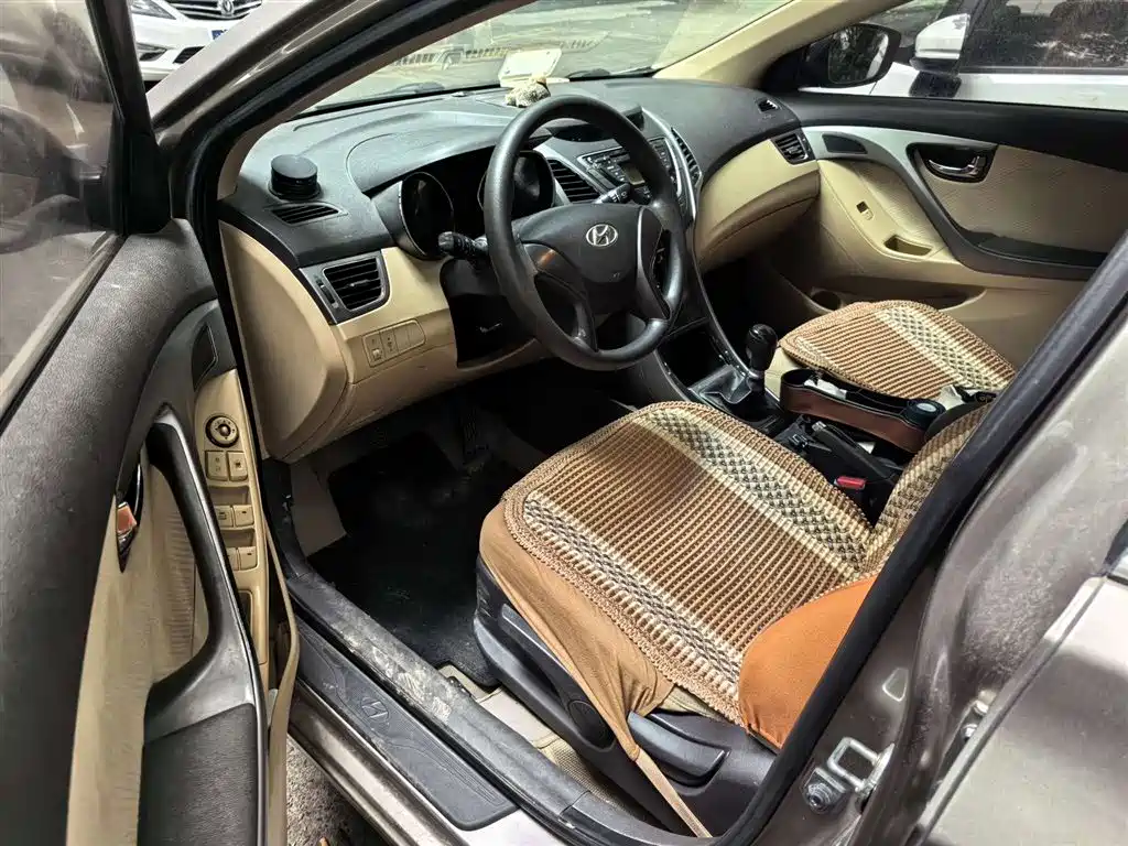 Hyundai Langdong 2012 1.6L Manual Leading фото 6