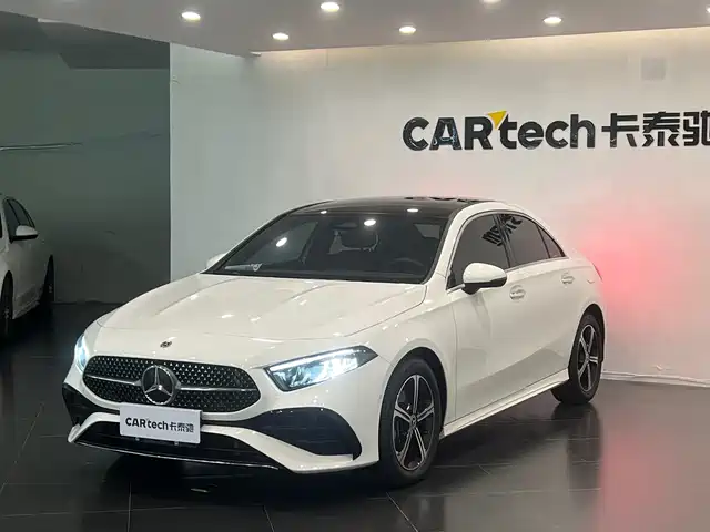 Mercedes-Benz A-Class 2023 A 200 L Fashion — фото 4