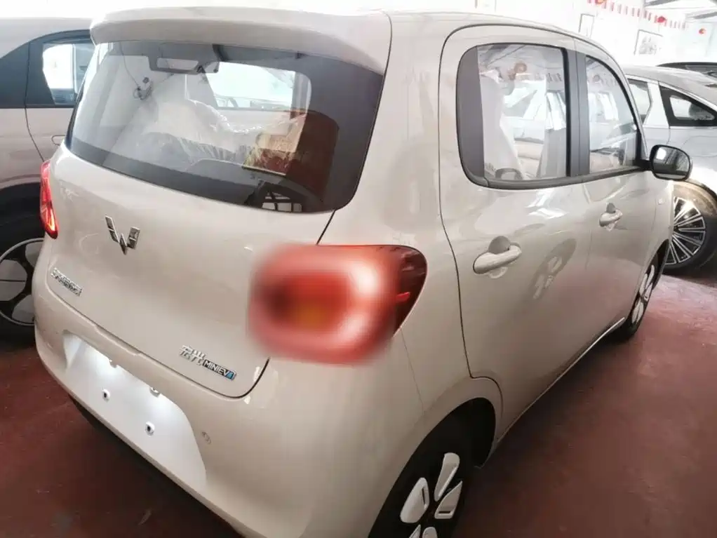 Wuling Motors Hongguang MINIEV 2026 2025 4-Door Advanced