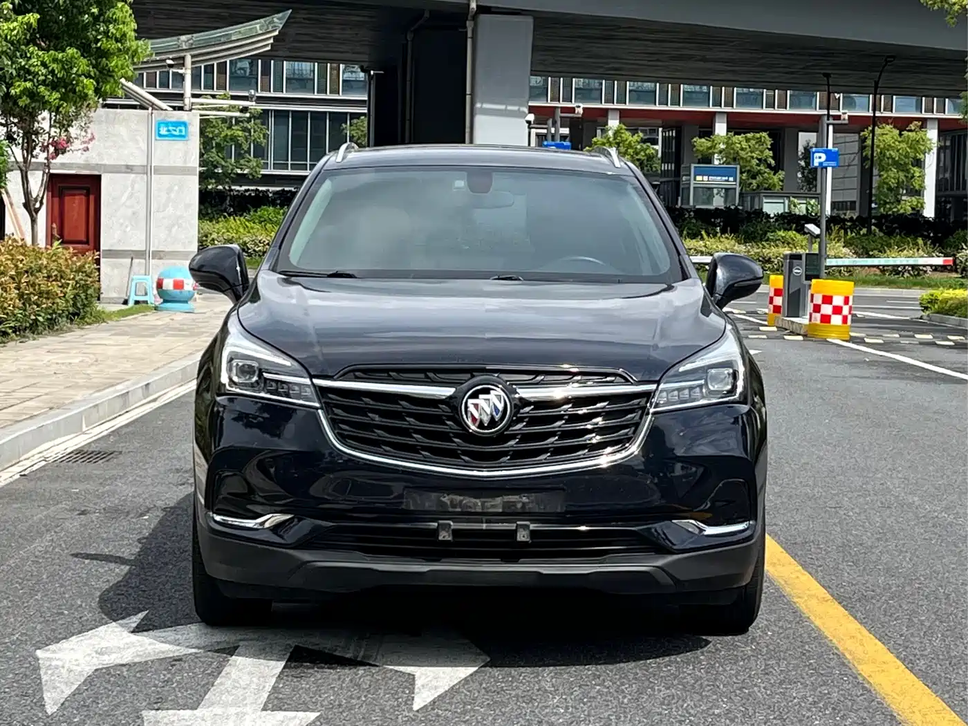 Фото 2 - Buick Envision Plus